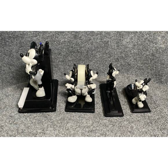 Disney WDCC - Mickey Mouse “The Delivery Boy”- 4 Piece Desk Accessories Set - Picture 4 of 6